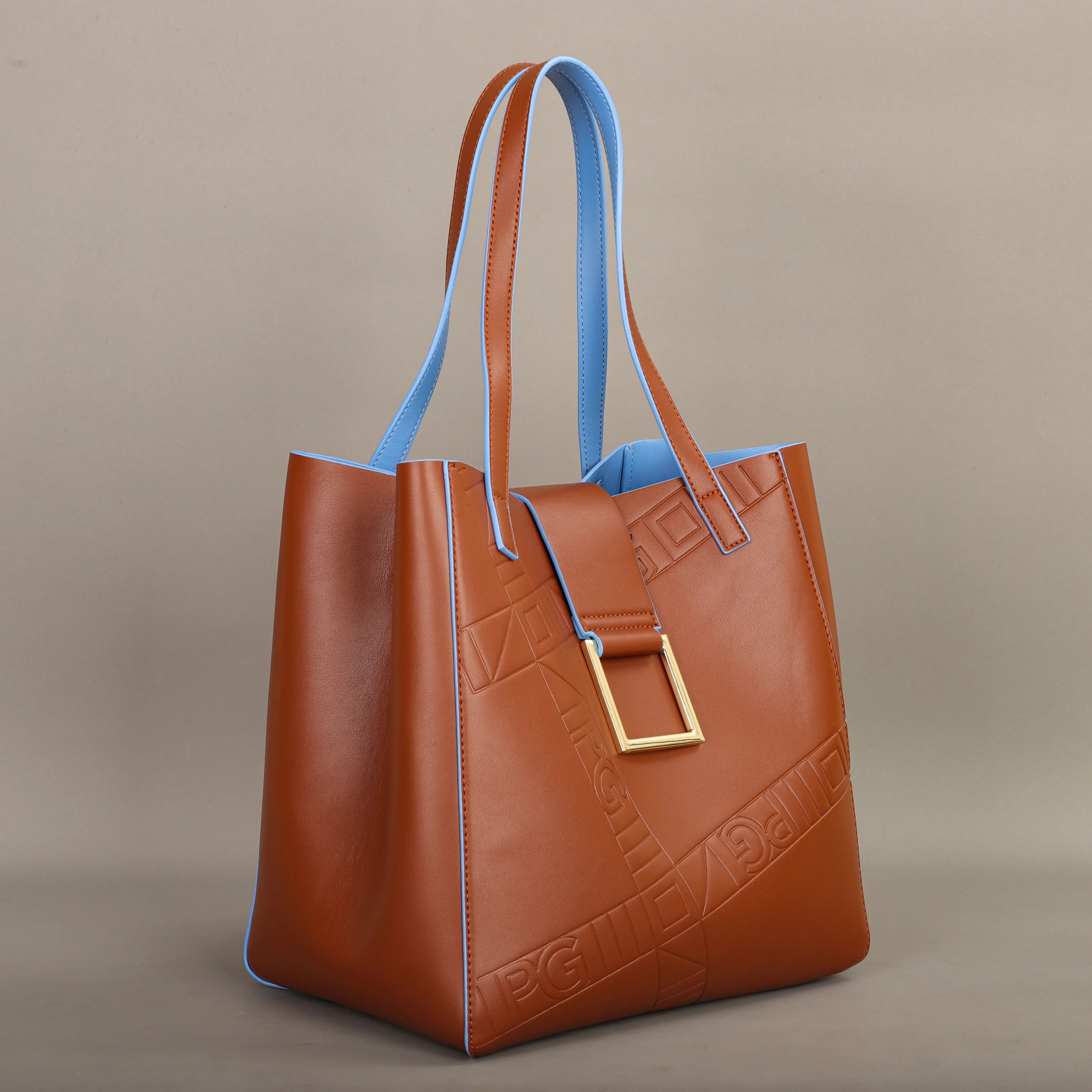The Aria Shoulder Bag