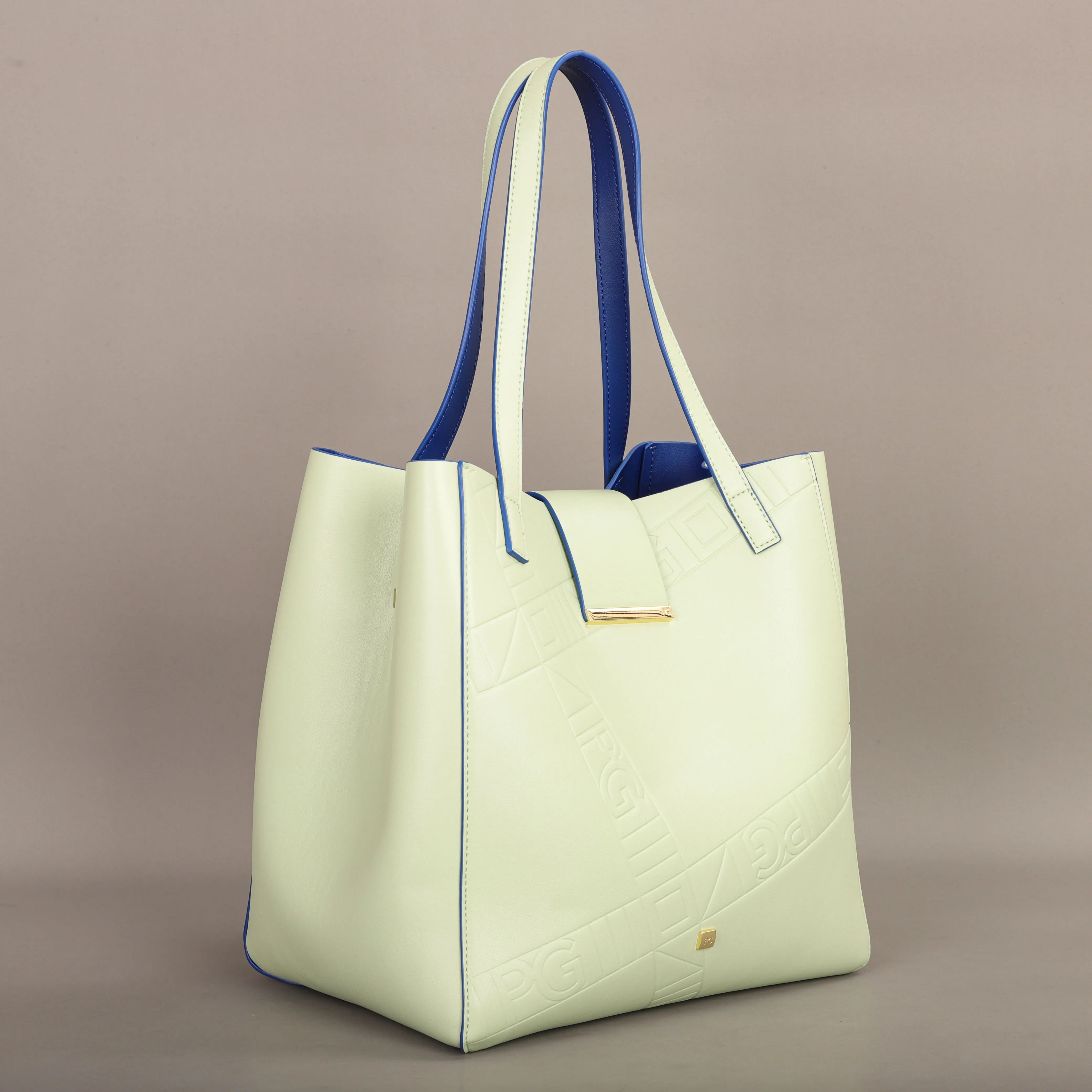 The Aria Shoulder Bag