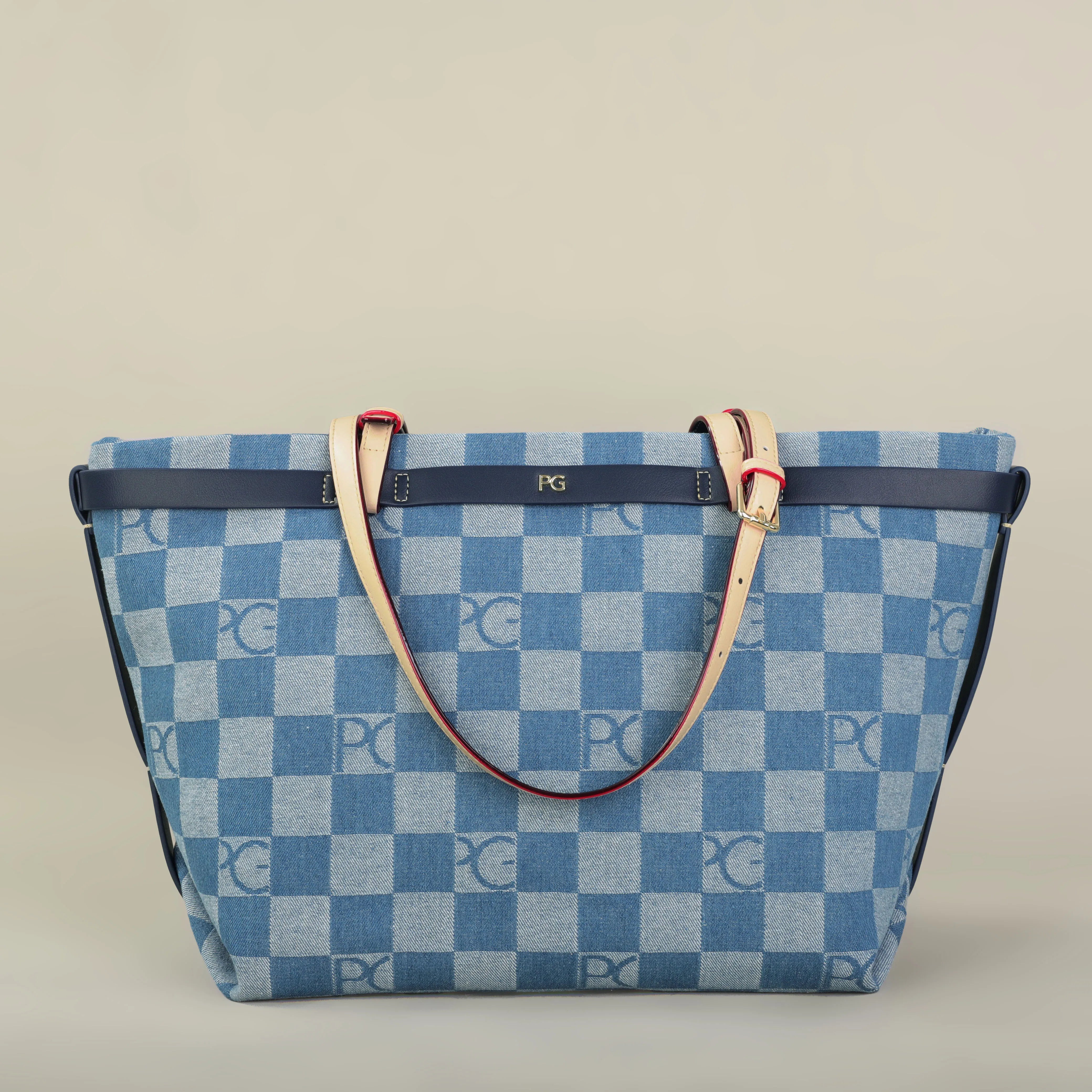 The Amara Shoulder Bag